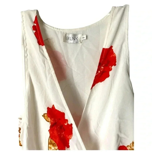 BLNK | White Red Rose Print Plugging Neck  Frilled Hem Sleeveless Romper Size S - Picture 7 of 9